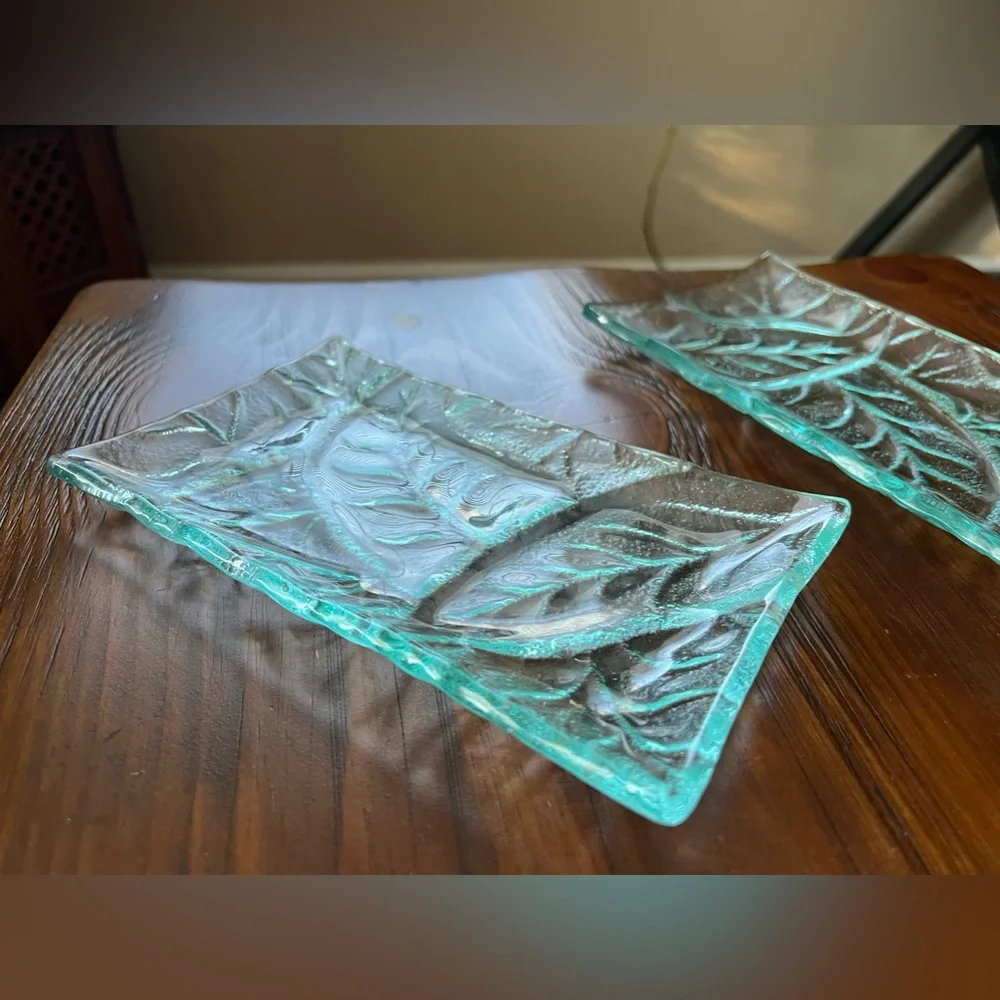 Indonesian | Leaf Handmade Glass Trays